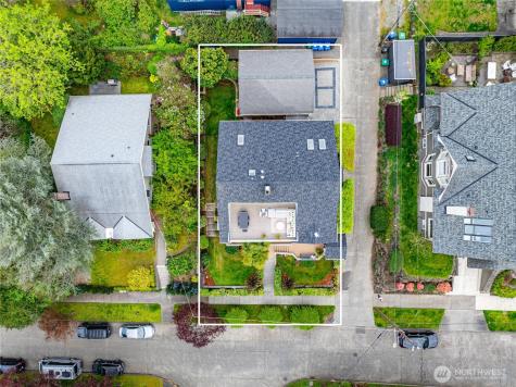 4057 SW Holgate Street Seattle WA 98116