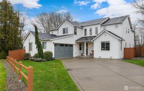 2403 12th Street Place SW Puyallup WA 98373