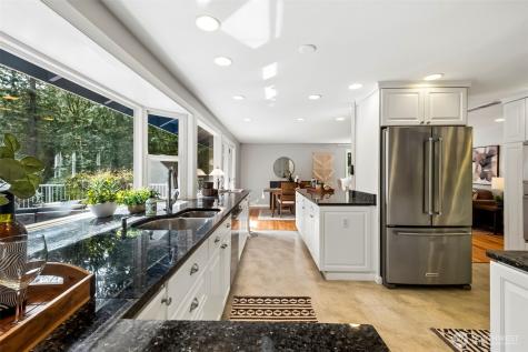 25845 SE 152 Street Issaquah WA 98027