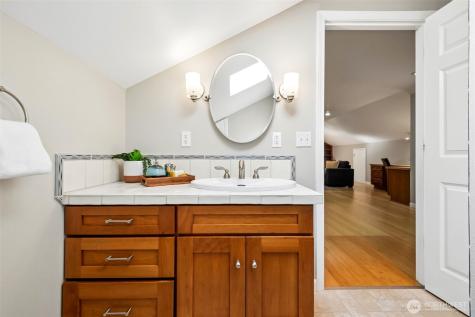 25845 SE 152 Street Issaquah WA 98027