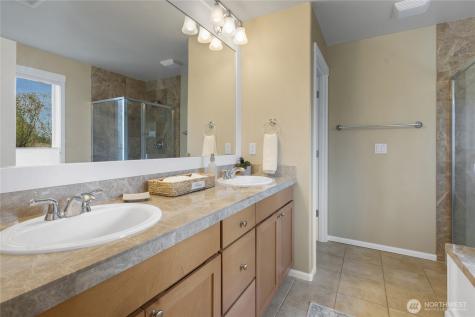 2023 Kennewick Place NE Renton WA 98056
