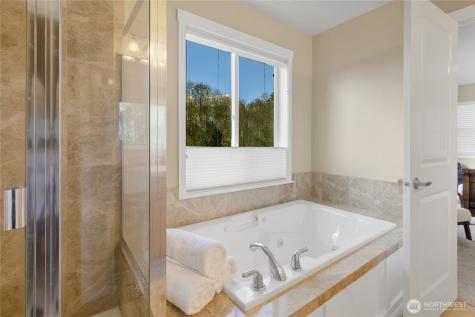 2023 Kennewick Place NE Renton WA 98056