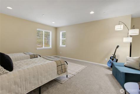 2023 Kennewick Place NE Renton WA 98056