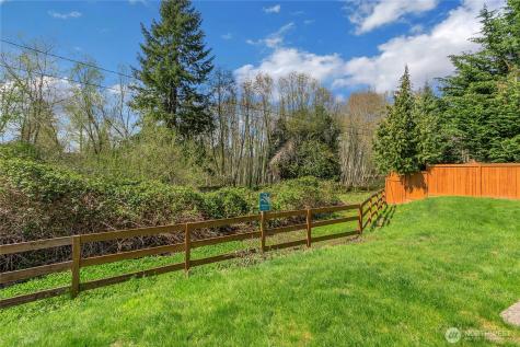 2023 Kennewick Place NE Renton WA 98056