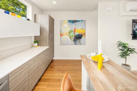 3029 3rd Avenue W Seattle WA 98119