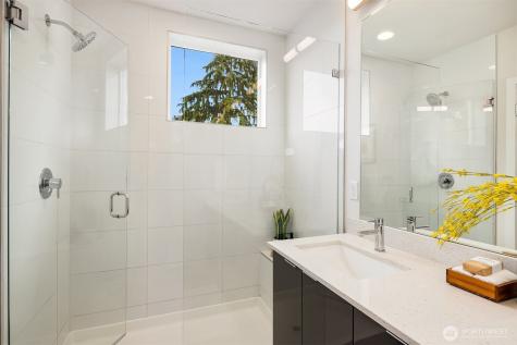 3029 3rd Avenue W Seattle WA 98119