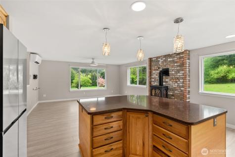 269 Elk Creek Road Raymond WA 98577