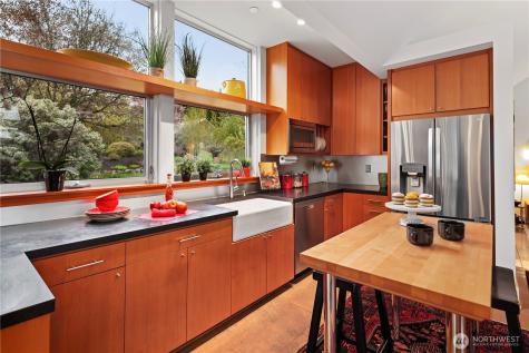 10623 NE 155th Place Bothell WA 98011