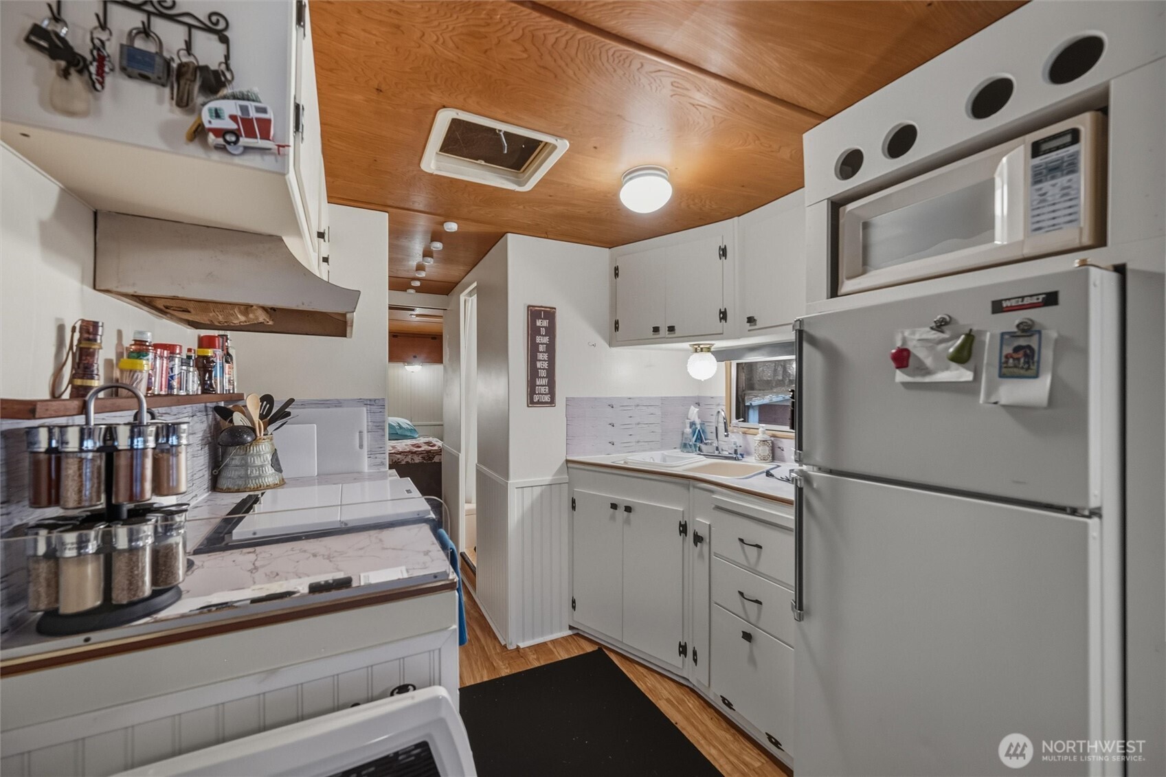 1017 Maple Lane Sumas WA 98295