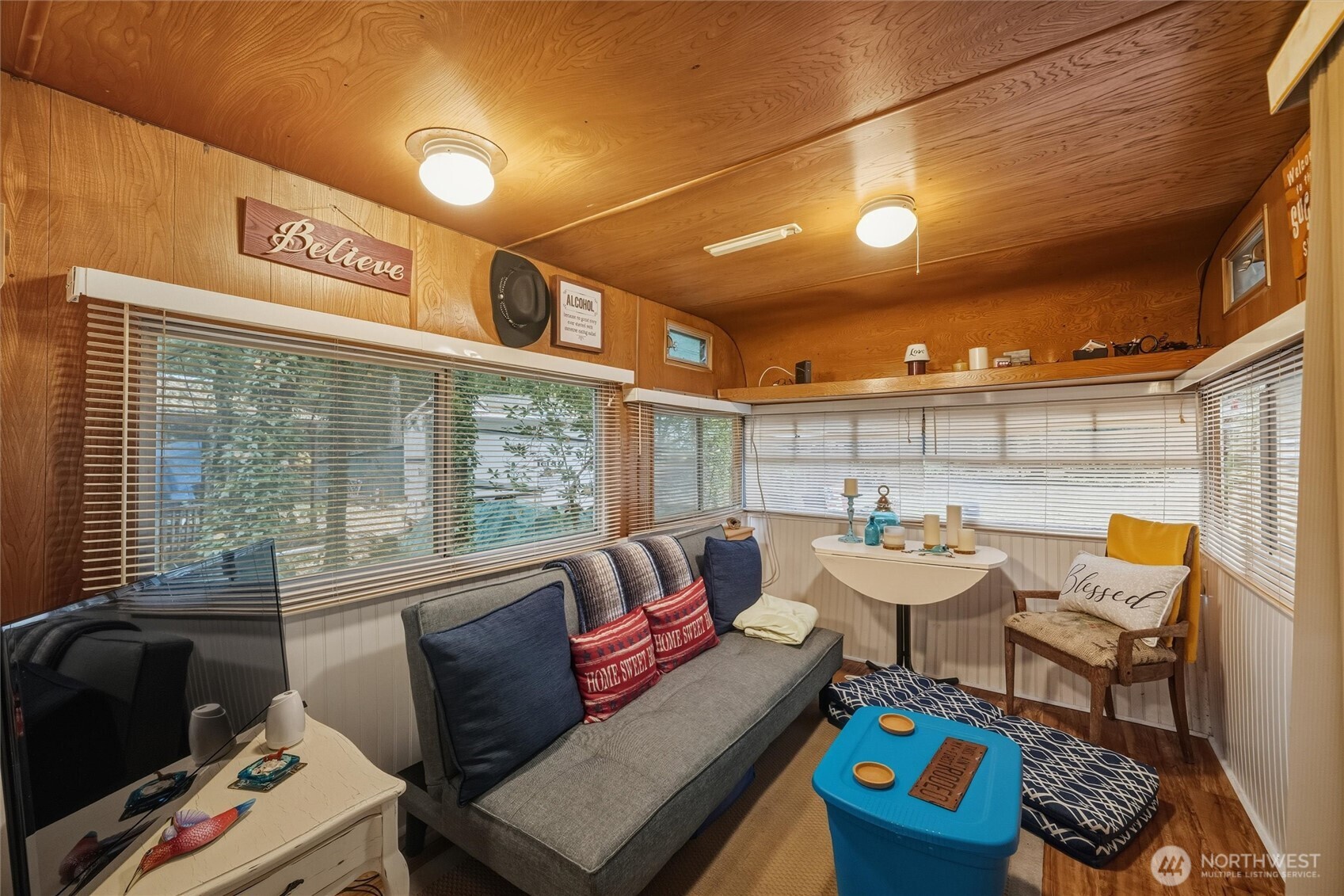 1017 Maple Lane Sumas WA 98295