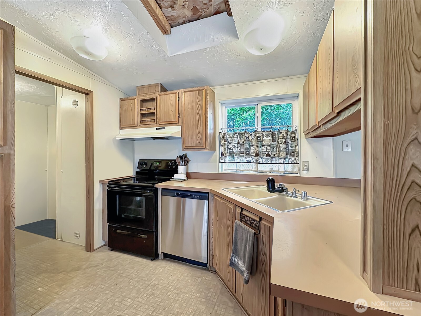 3805 College Street SE Lacey WA 98503