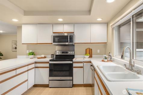 14714 NE 10th Street Bellevue WA 98007