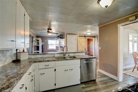 16027 W Division Street Mount Vernon WA 98273