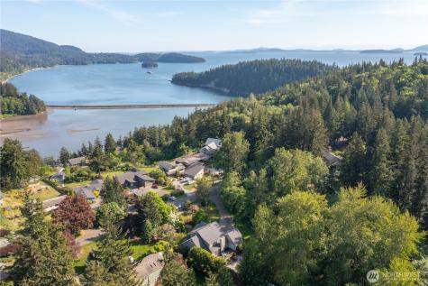 329 Viewcrest Road Bellingham WA 98229