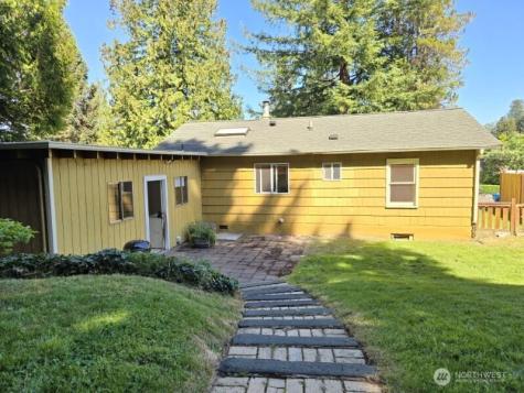 17017 10th Avenue NE Shoreline WA 98155