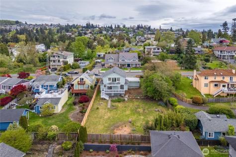 5006 Hyada Boulevard NE Tacoma WA 98422
