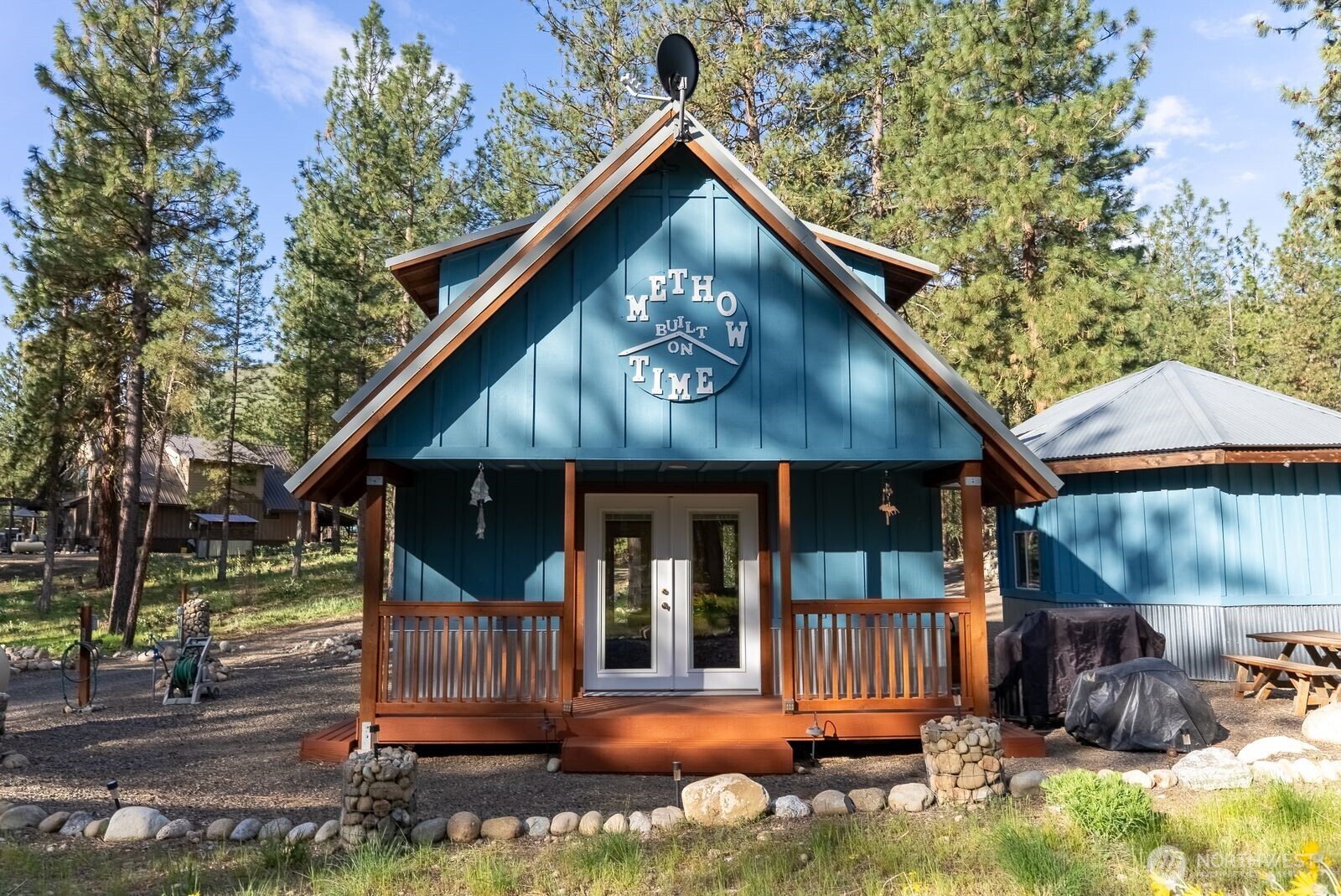15 Barnaby Road Winthrop WA 98862