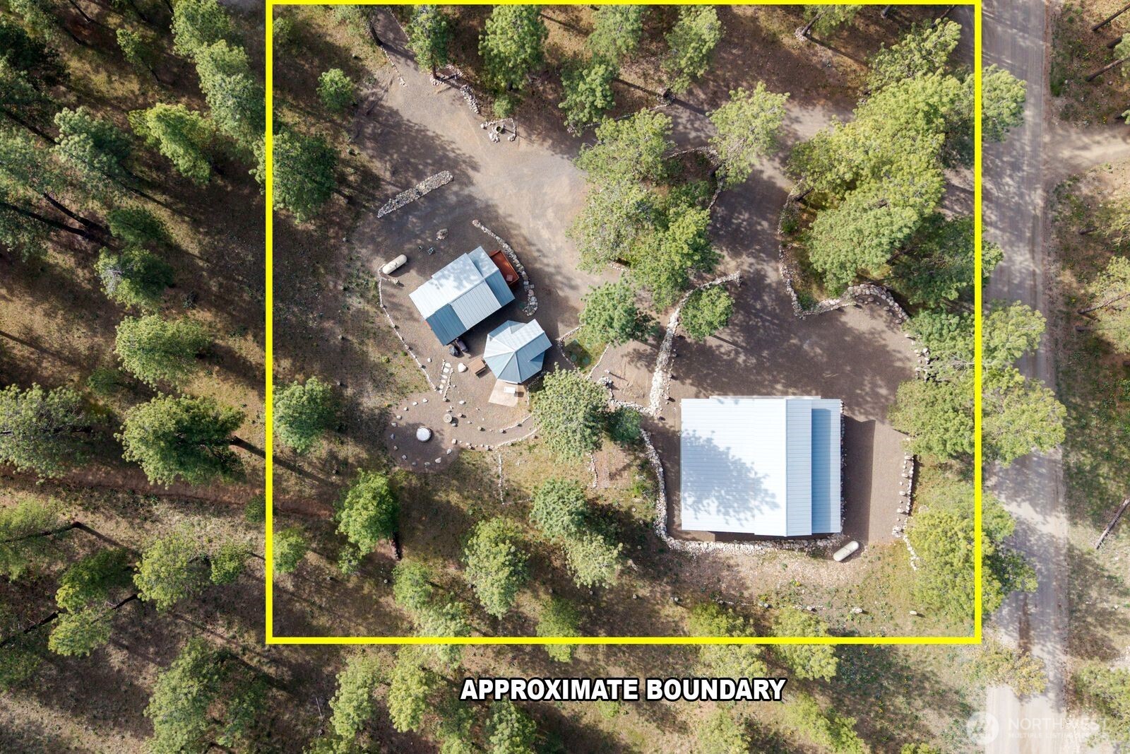 15 Barnaby Road Winthrop WA 98862