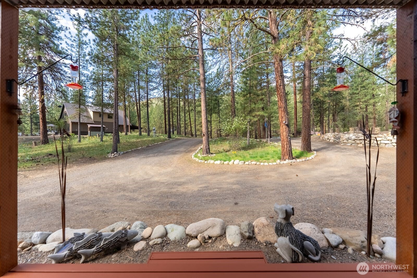 15 Barnaby Road Winthrop WA 98862