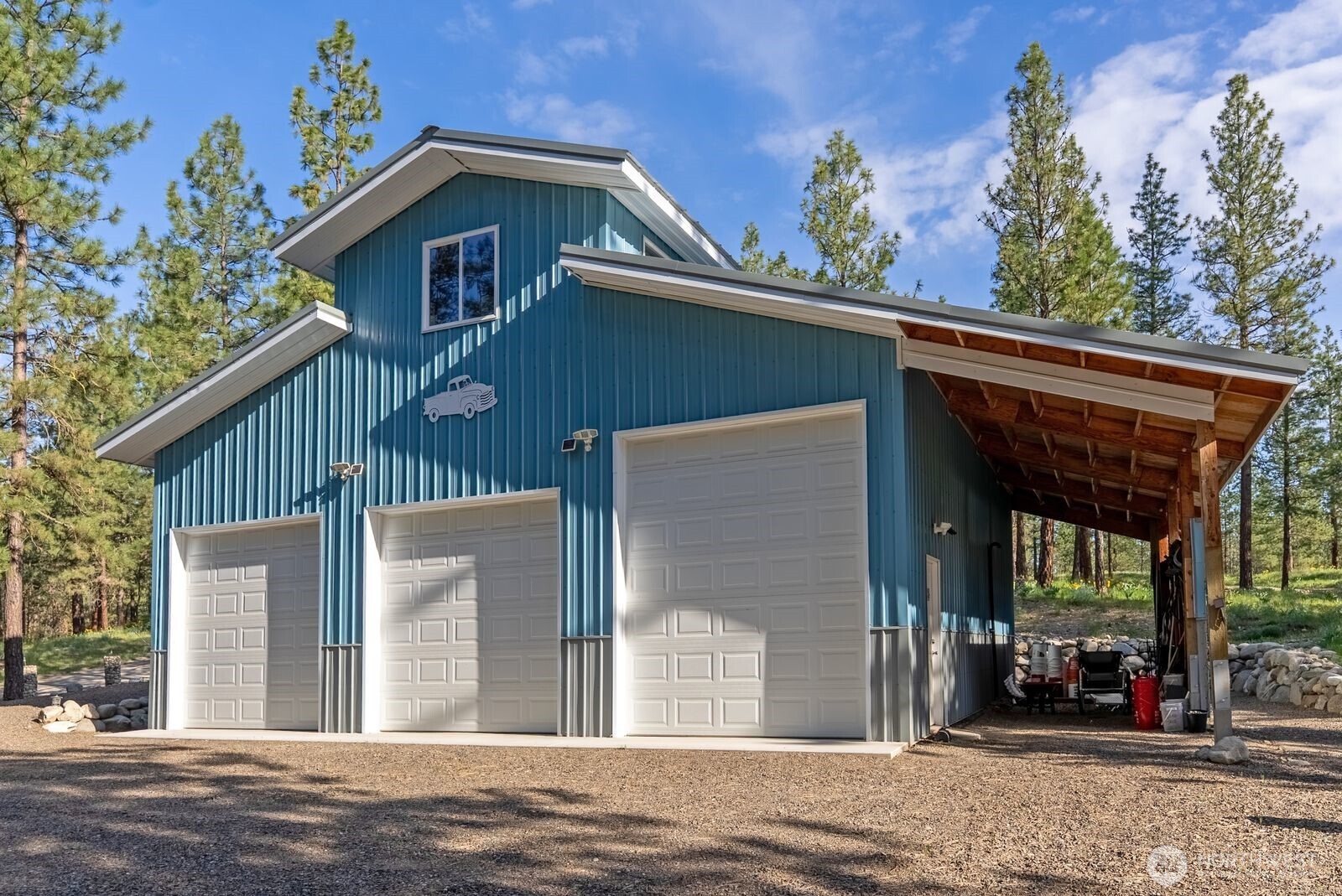15 Barnaby Road Winthrop WA 98862