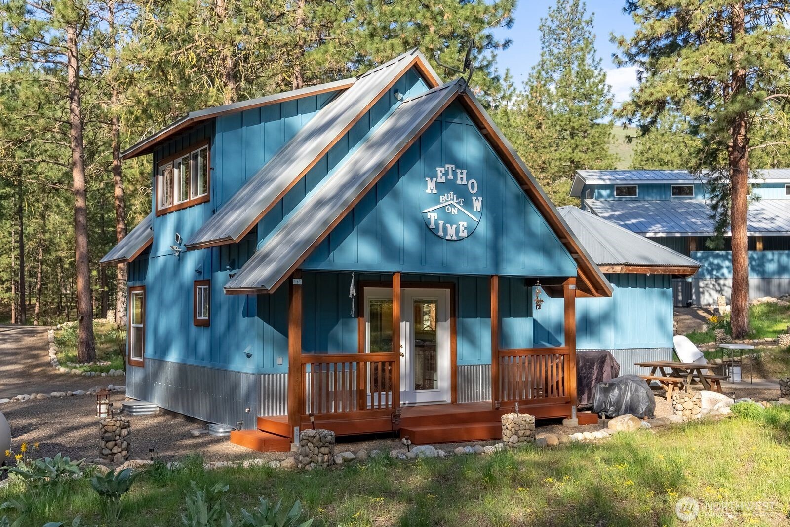 15 Barnaby Road Winthrop WA 98862