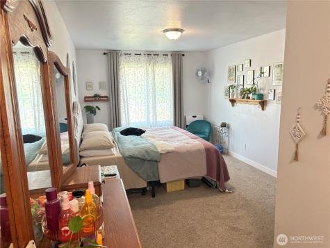 28 Highway 7 Tonasket WA 98855