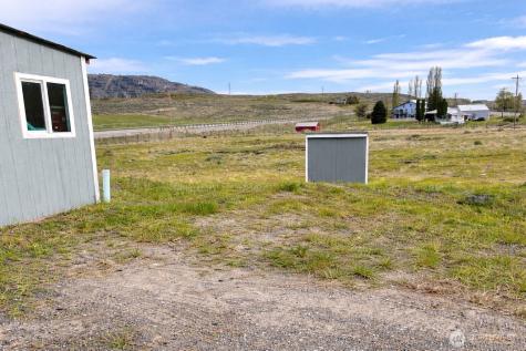 28 Highway 7 Tonasket WA 98855