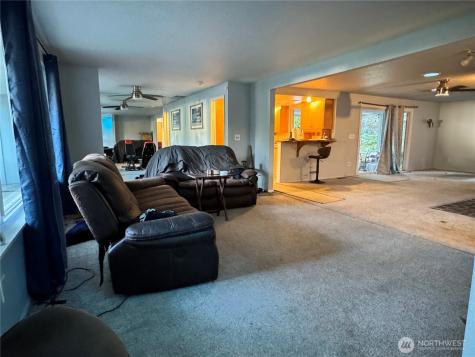 13801 Dana Lane E Puyallup WA 98373