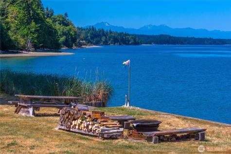 110 Smith Cove Way Shelton WA 98584