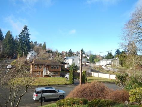 3831 Grand Avenue Everett WA 98201