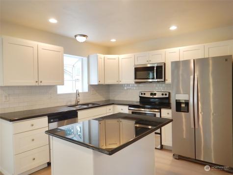 3831 Grand Avenue Everett WA 98201