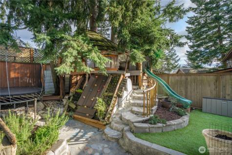 32808 4th Avenue SW Federal Way WA 98023