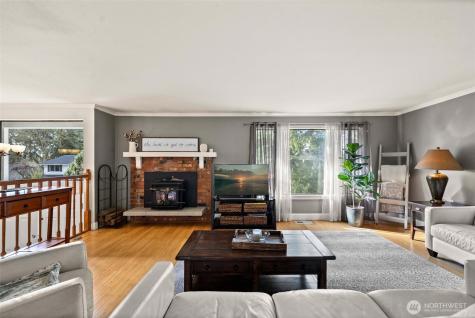 32808 4th Avenue SW Federal Way WA 98023