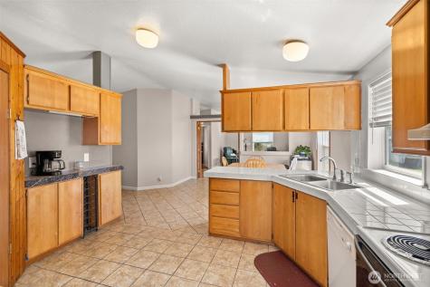 190 Poetsch Road Toledo WA 98591