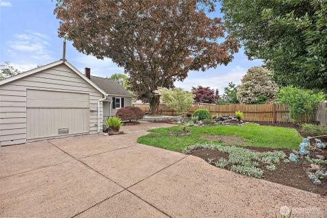 501 7th Avenue NW Puyallup WA 98371