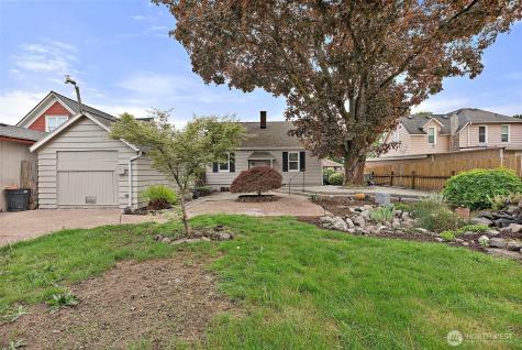 501 7th Avenue NW Puyallup WA 98371