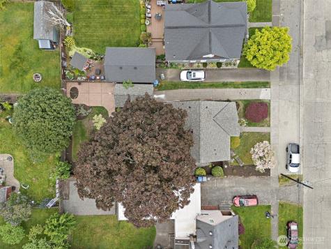501 7th Avenue NW Puyallup WA 98371