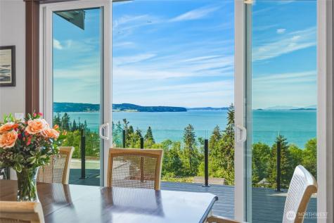 1018 Clear Morning Lane Camano Island WA 98282