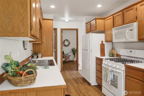 2185 Eastwood Way Lynden WA 98264