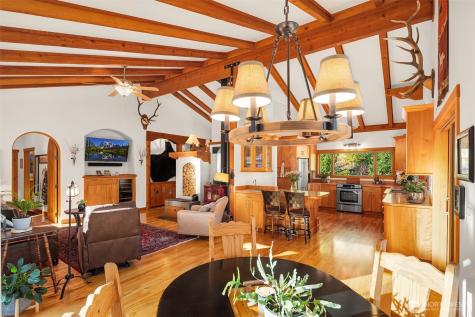 951 Willems Road Cashmere WA 98815