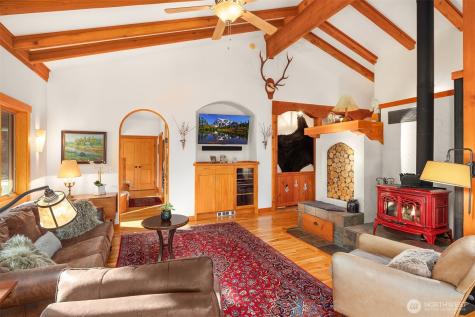 951 Willems Road Cashmere WA 98815