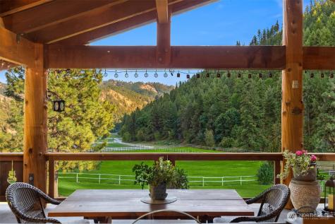 951 Willems Road Cashmere WA 98815