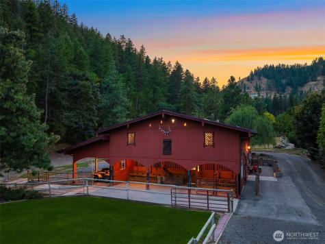 951 Willems Road Cashmere WA 98815