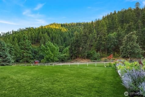 951 Willems Road Cashmere WA 98815