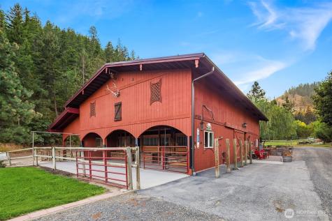951 Willems Road Cashmere WA 98815