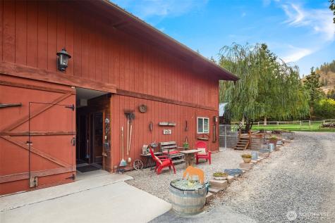 951 Willems Road Cashmere WA 98815