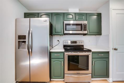 126 168th Avenue NE Bellevue WA 98008