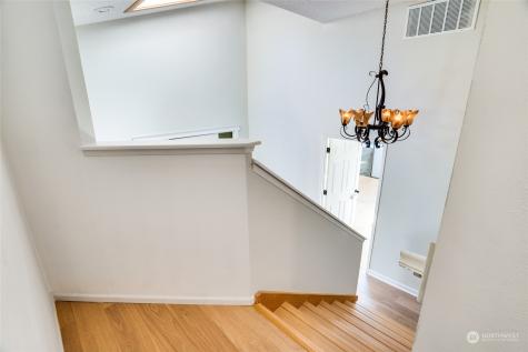 126 168th Avenue NE Bellevue WA 98008