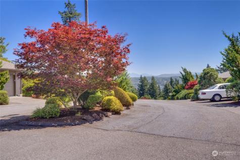 126 168th Avenue NE Bellevue WA 98008