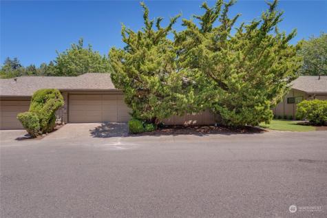 126 168th Avenue NE Bellevue WA 98008